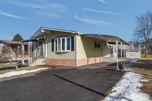 47 Castle Rd, Attleboro, MA 02703 - Photo 2