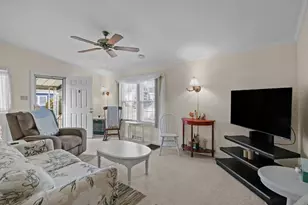 47 Castle Rd, Attleboro, MA 02703 - Photo 8
