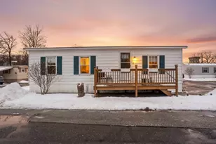 93 Grochmal Ave, Springfield, MA 01151 - Photo 1