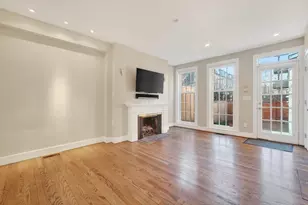 42 Clarendon St, Boston, MA 02116 - Photo 8