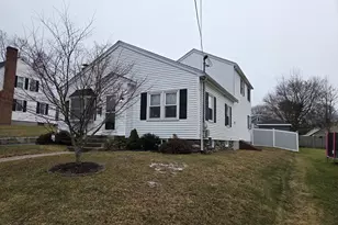 117 Warren Ave, Marlborough, MA 01752 - Photo 1