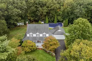 14 Claire Ave, Mansfield, MA 02048 - Photo 2