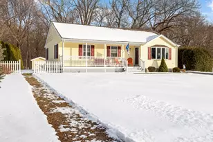 10 Daves Way, Dudley, MA 01571 - Photo 4