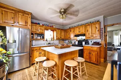 467 Brock Ave, New Bedford, MA 02744 - Photo 14