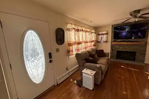 844 McKinstry Ave, Chicopee, MA 01020 - Photo 8