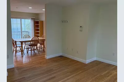 30 Russell St #5, Waltham, MA 02453 - Photo 10