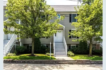 30 Russell St #5, Waltham, MA 02453 - Photo 1