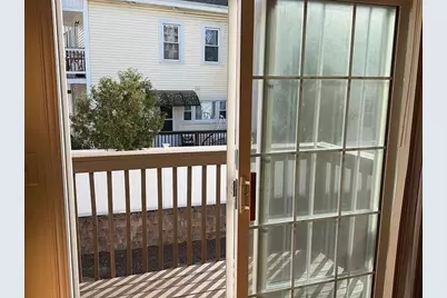 30 Russell St #5, Waltham, MA 02453 - Photo 8