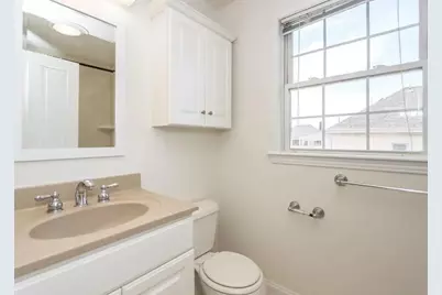 30 Russell St #5, Waltham, MA 02453 - Photo 24