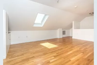 30 Russell St #5, Waltham, MA 02453 - Photo 22