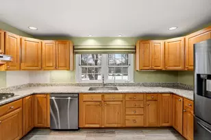 159 S Bradford St, North Andover, MA 01845 - Photo 10