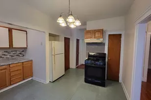 19 Mora St, Boston, MA 02124 - Photo 16