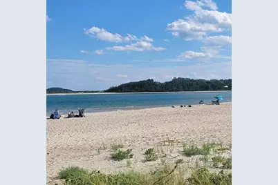 5 70th Street #lower, Newburyport, MA 01950 - Photo 10