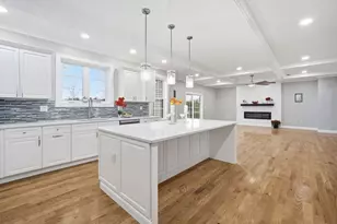 1 Farmer Cir, East Longmeadow, MA 01028 - Photo 2