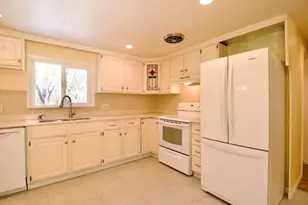 78 Meadow Rd, East Longmeadow, MA 01028 - Photo 20