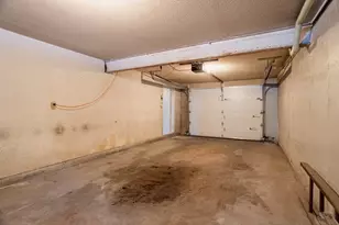 6 Boylston St, Fitchburg, MA 01420 - Photo 40