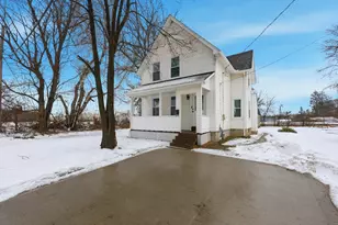 29 Lowell Ave, West Springfield, MA 01089 - Photo 1