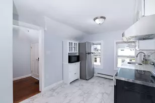 165 Davis St, Quincy, MA 02170 - Photo 6