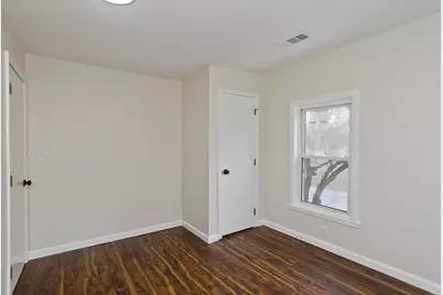 19 Kellogg St, Westfield, MA 01085 - Photo 8