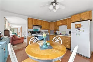 10 Old Thompson St, Middleborough, MA 02346 - Photo 4