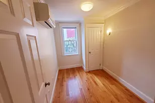 105 E Brookline St, Boston, MA 02118 - Photo 16