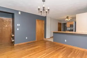 17 Cleveland Ave, Everett, MA 02149 - Photo 12