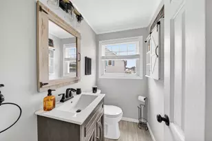 59 Glendale St, Fall River, MA 02720 - Photo 10