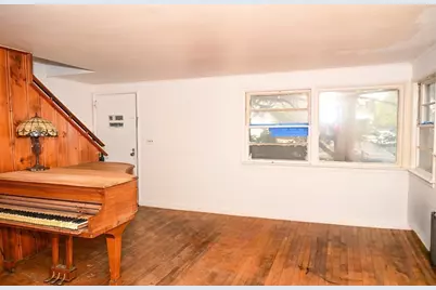 52 Bacon St, Natick, MA 01760 - Photo 16