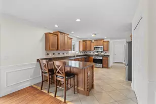 307 Bullard St, Holden, MA 01520 - Photo 10