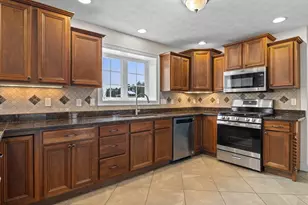 307 Bullard St, Holden, MA 01520 - Photo 14