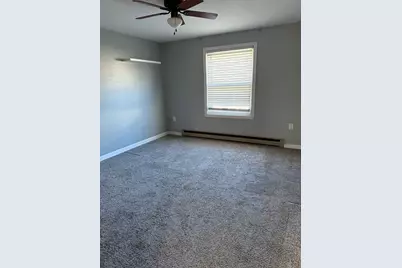 88 Almy St #2c, Fall River, MA 02720 - Photo 4