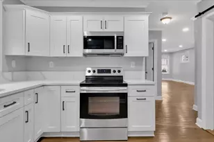71 Pierce Ave, Boston, MA 02122 - Photo 8