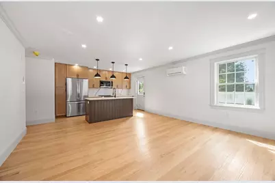 9 Swan Street #3, Beverly, MA 01915 - Photo 2