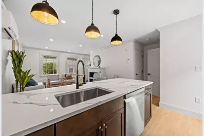 9 Swan St #2, Beverly, MA 01915 - Photo 2