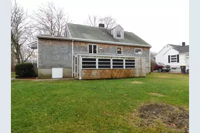 560 North St, Somerset, MA 02726 - Photo 4