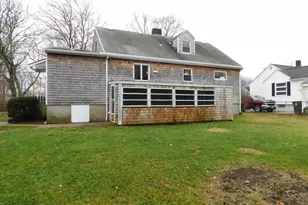 560 North St, Somerset, MA 02726 - Photo 4