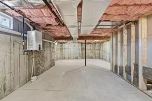 138 Fisher St, Attleboro, MA 02703 - Photo 38