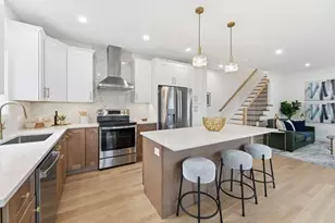 138 Fisher St, Attleboro, MA 02703 - Photo 8