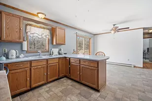 38 S Plain Rd, Sunderland, MA 01375 - Photo 4