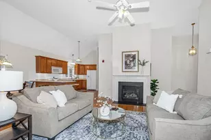 27 Holly Ln, Dracut, MA 01826 - Photo 4