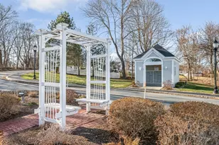 27 Holly Ln, Dracut, MA 01826 - Photo 34