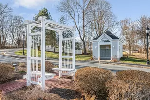 27 Holly Ln, Dracut, MA 01826 - Photo 38