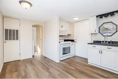 18 Maple St #14, Pepperell, MA 01463 - Photo 6