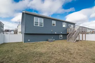 388 Manchester St, Fall River, MA 02721 - Photo 28