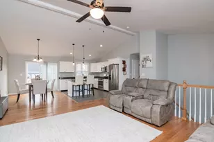 388 Manchester St, Fall River, MA 02721 - Photo 4