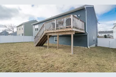 388 Manchester St, Fall River, MA 02721 - Photo 30