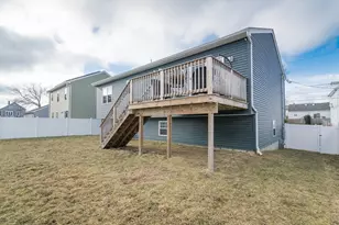 388 Manchester St, Fall River, MA 02721 - Photo 30