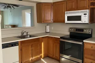 330 Sunderland Rd, Worcester, MA 01604 - Photo 6