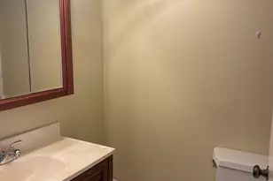 330 Sunderland Rd, Worcester, MA 01604 - Photo 16