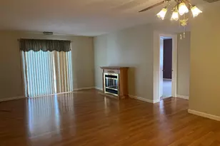 330 Sunderland Rd, Worcester, MA 01604 - Photo 6